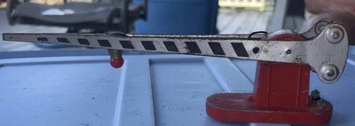 Vintage Lionel O gauge crossing arm, identified as a 152 Crossing Gate. - Image 1 of 4