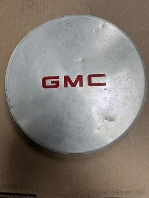 GMC Jimmy Sonoma S-15 1994-2003 tapa central de rueda OEM P/N 15661029 Foto 1 de 4
