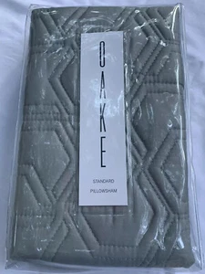 Almohada estándar de algodón acolchada gris geométrico Oake - Imagen 1 de 2