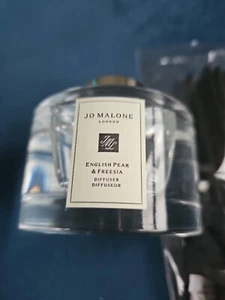 Jo Malone English Pear And Freesia 165ml - Picture 1 of 13