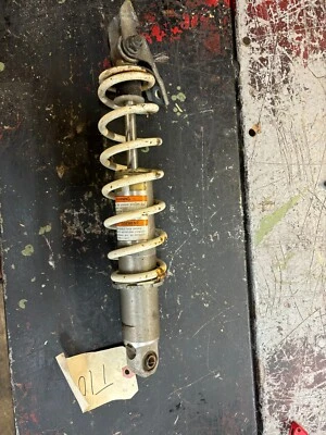 AMORTIGUADOR DELANTERO YAMAHA SRX 600 2000 13.5 ITOI 8DW-2376A-10-00 RW6335 Foto 1 de 3