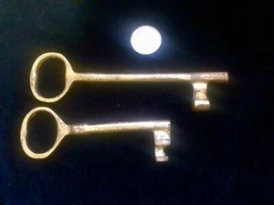 2 große Messing Torschlüssel Messing Skelett Schlüssel - Bild 1 von 2