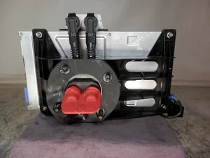 2017-2019 Tesla Model 3 Media Control Module 1098058-00 F,G,L,J - Bild 1 von 11