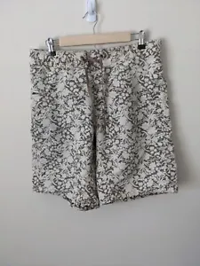 Mens Patagonia Wayfarer board shorts in floral pattern size 33 - Picture 1 of 9