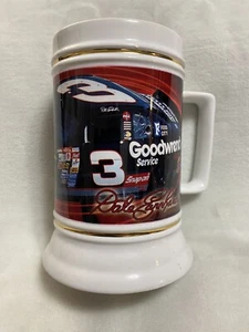 Taza de cerveza/café de cerámica Dale Earnhardt ""The Intimidator"" 28 oz. - NUEVO - Imagen 1 de 9