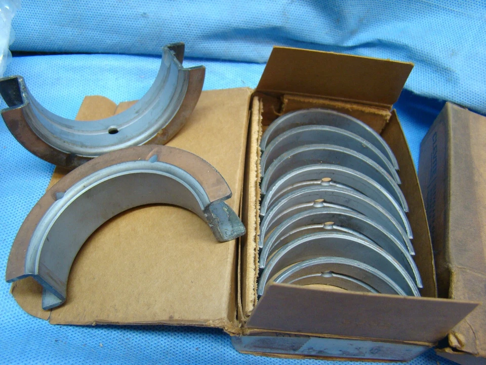 Juego de rodamientos principales Buick 300 030 hecho en EE. UU. OEM Skylark Special Foto 1 de 2