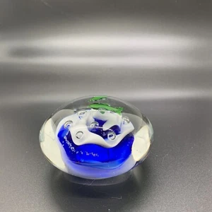 Art Glass Paperweight Fish With Clam Shell Flower Controlled Bubble Blue Green - Picture 1 of 6