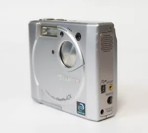 Seltene und voll funktionsfähige Fujifilm Finepix 40i Digitalkamera! - Bild 1 von 6