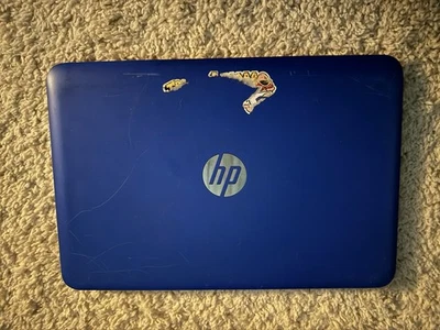 HP Stream 13-C002DX  Laptop 13.3" Touch, 2GB RAM, 32GB SSD Windows 8 - Image 1 of 4
