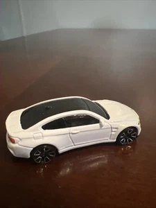 Hot Wheels BMW M4 White Toy Car Diecast Loose Black Windows Trapezoid 2014 - Picture 1 of 7