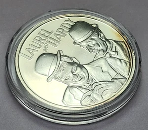 Laurel & Hardy Münze - 1 Feinunze 0,999 Feinsilbermedaille - Oliver/Stan - SELTENER FUND - Bild 1 von 7