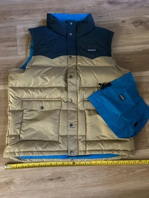 Patagonia Brand new without tag Green Beige Down vest Zip Snap sz sz Men's L - Image 1 of 4
