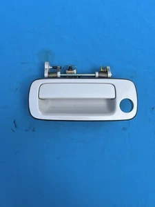 1990-1994 Lexus LS400 Front Left Driver Side Exterior Door Handle Color Code 3H8 - Picture 1 of 4