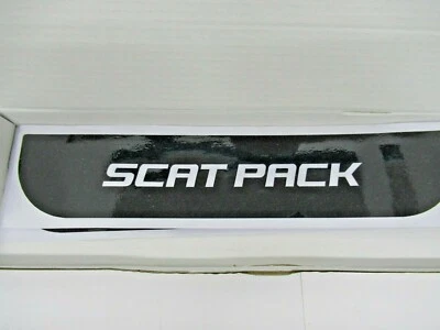 Revion Autoworks 2015-2019 scat pack door sill decal kit Foto 1 de 4