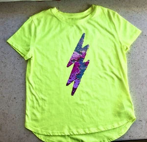 GAP Child’s Flip Sequin Design T-shirt Age 10/11 yrs 140cm Fluorescent Green VGC - Picture 1 of 2