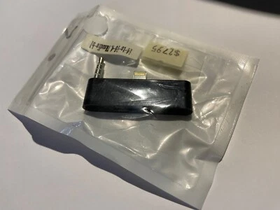 Adaptor Apple iPhone 6 Audio Connector 30 Pin to 8 Pin 3.5mm Dock Extender Black - Image 1 of 4