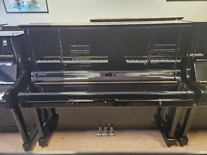 YAMAHA UX3 Upright Piano. Black, Made in Japan 1989. LITTLE & LAMPERT PIANOS. - Picture 1 of 5