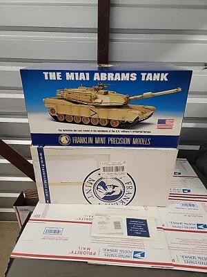 NEW FRANKLIN MINT 1:24 scale DIE-CAST M1A1 ABRAMS TANK OPERATION DESERT STORM - Image 1 of 4