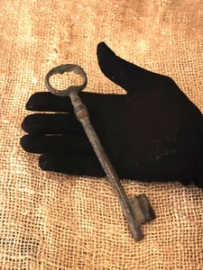 Llave esqueleto rústica de metal antiguo genuino de la época victoriana grande 17 cm - Imagen 1 de 18