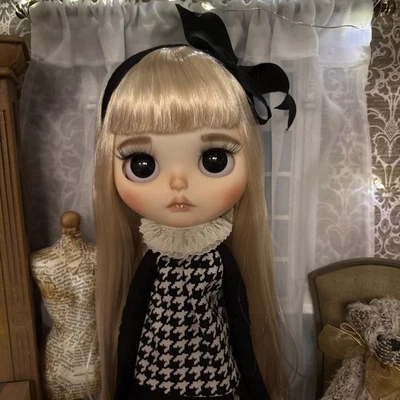 Muñeca Blythe personalizada única en su clase Foto 1 de 4