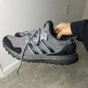 Size 9.5 - adidas Game of Thrones x UltraBoost 4.0 House Stark - Picture 1 of 6
