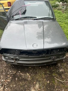 BMW E30 318 - Picture 1 of 12