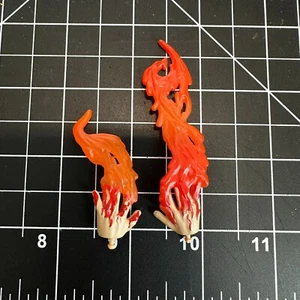 Mattel DC Universe Male Fire Hands ACCESSORY ONLY Comics Action Figure - Picture 1 of 5