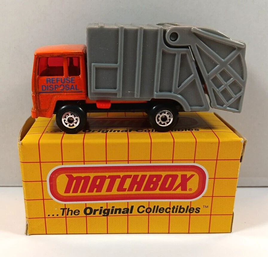 MATCHBOX # 36 ORANGE/GRAY REFUSE TRUCK  MB36 MIB - Image 1 of 4
