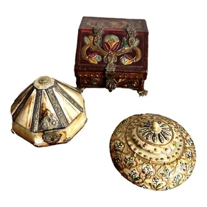 VINTAGE LEATHER ON WOOD, INDIAN OPIUM AND BRASS INLAID TRINKET BOXES HANDMADE - Picture 1 of 12