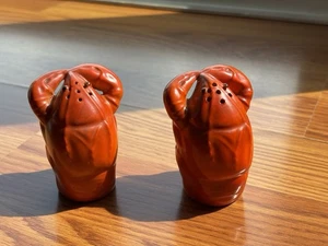 Vintage Red Lobster Salt & Pepper Shakers Japan Chip (U2) No Stoppers - Picture 1 of 16