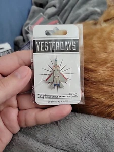 Yesterdays Transformers Stars cream Jet Limited Edition Pin - Picture 1 of 2