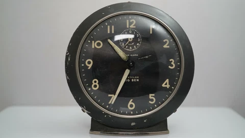 K199 Vintage Westclox Big Ben Cover