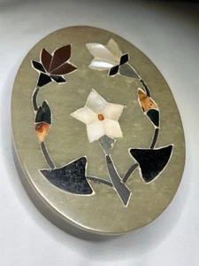 Vintage Soapstone Inlay Mother Of Pearl Lidded Trinket Box ~ India - Picture 1 of 13