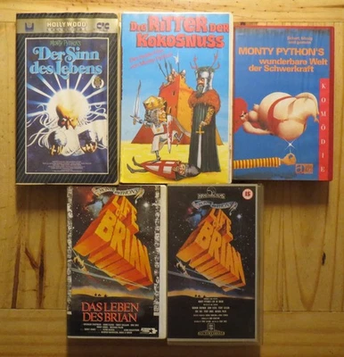 5× VHS Videokassetten Monty Python Life of Brian Konvolut Auswahl Sammlung Paket - Bild 1 von 4