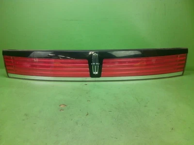 07-10 LINCOLN MKX REAR CENTER TAIL LIGHT TAILLIGHT LAMP PANEL TRIM OEM xoa - Image 1 of 4