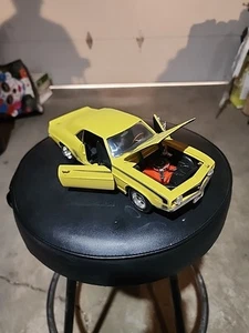 MINT ERTL American Muscle 1:18 Diecast 1969 Camaro SS396 Yellow #7367 - Picture 1 of 5
