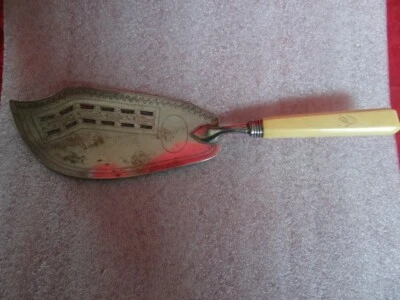 Very Fine Antique 1810 Georgian Period Sterling Silver Cake Server Fish Slicer - Image 1 of 4