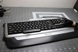 Saitek Eclipse II Model KU-0603 USB Gaming Keyboard PK02AU w/ Wrist Rest - Picture 1 of 5