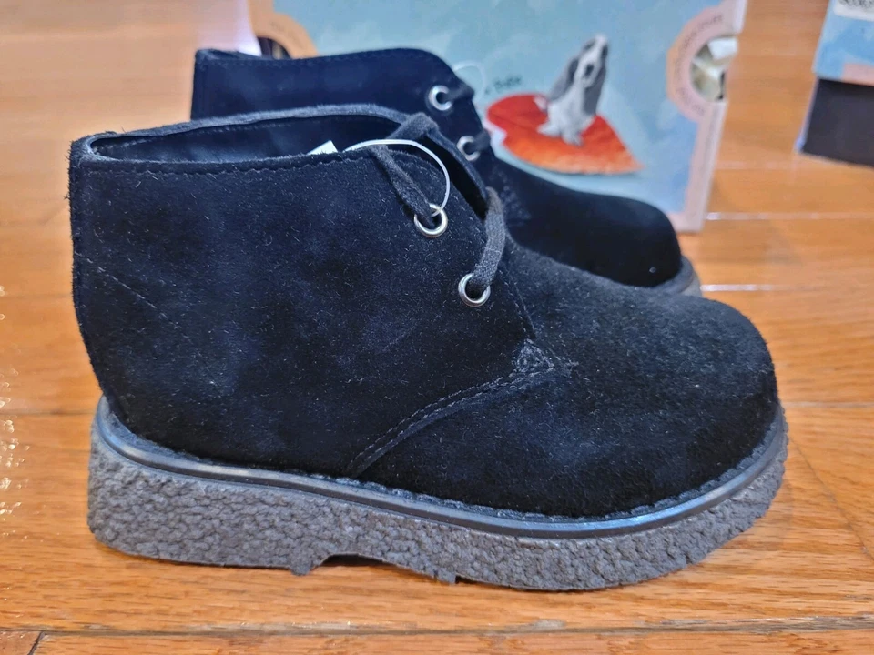 Zapatos Hush Puppies niño pequeño talla 9,5 Foto 1 de 2