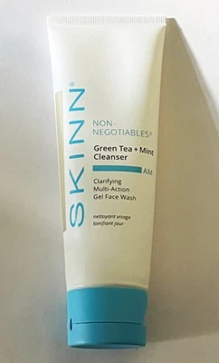 Skinn No Negociables - Gel Limpiador de Té Verde y Menta Jabón Facial, 118 ml / 4 oz Foto 1 de 2