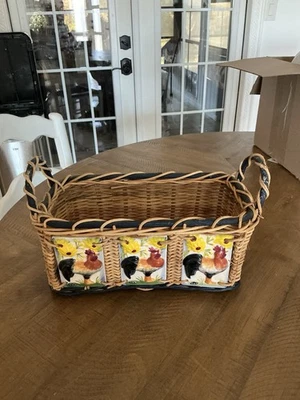 Vintage Rare Wood Basket with Ceramic Tiles Of Chickens Farmhouse Style. - Image 1 of 4