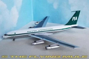 AeroClassics 1:200 720 Pakistan International AP-ATQ - Picture 1 of 1