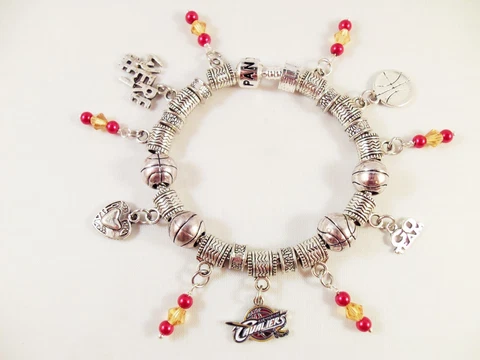 Official NBA CLEVELAND CAVALIERS Basketball Charm Bracelet GLASS BEADS Wine Gold Cover
