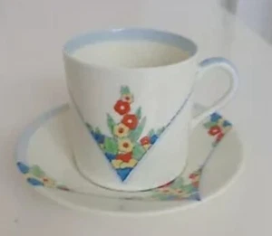 1930er Royal Doulton Art Deco Leonora V1424 Kaffeedose/Emitasse Tasse und Untertasse. - Bild 1 von 3