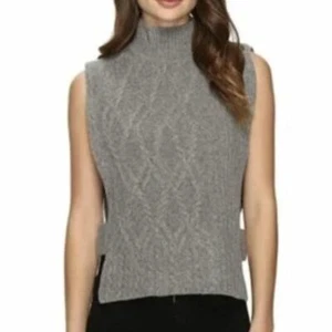 Dolce Vita Yumi Sweater Vest - Picture 1 of 5