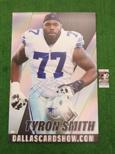 TYRON SMITH DALLAS COWBOYS SIGNIERT 24x36 SCHAUMSTOFFPLATTE POSTER FOTO JSA COA - Bild 1 von 5