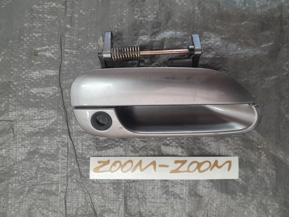 99-05 MAZDA MX-5 MIATA OEM RIGHT PASSENGER EXTERIOR DOOR HANDLE 1999 2000 2001 - Изображение 1 из 1