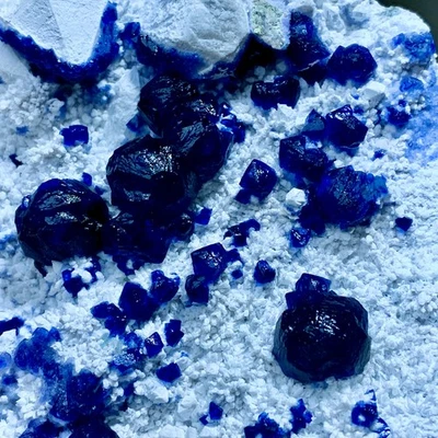 474G Natural "BlueBerry" Racimo de Fluorita Cristal Mineral Espécimen/Mongolia Interior Foto 1 de 4