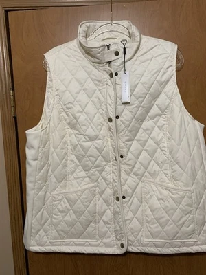 NWT Tahari Elements Womens Full Zip Sleeveless Quilted Puffer Vest White Size 1X - Image 1 of 4