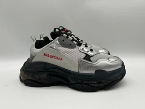 Balenciaga Triple S Herren Sneaker Grau EUR 42 - Picture 1 of 5
